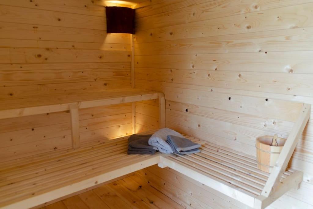 La Du Cerf Et Son Sauna Chalet Attre